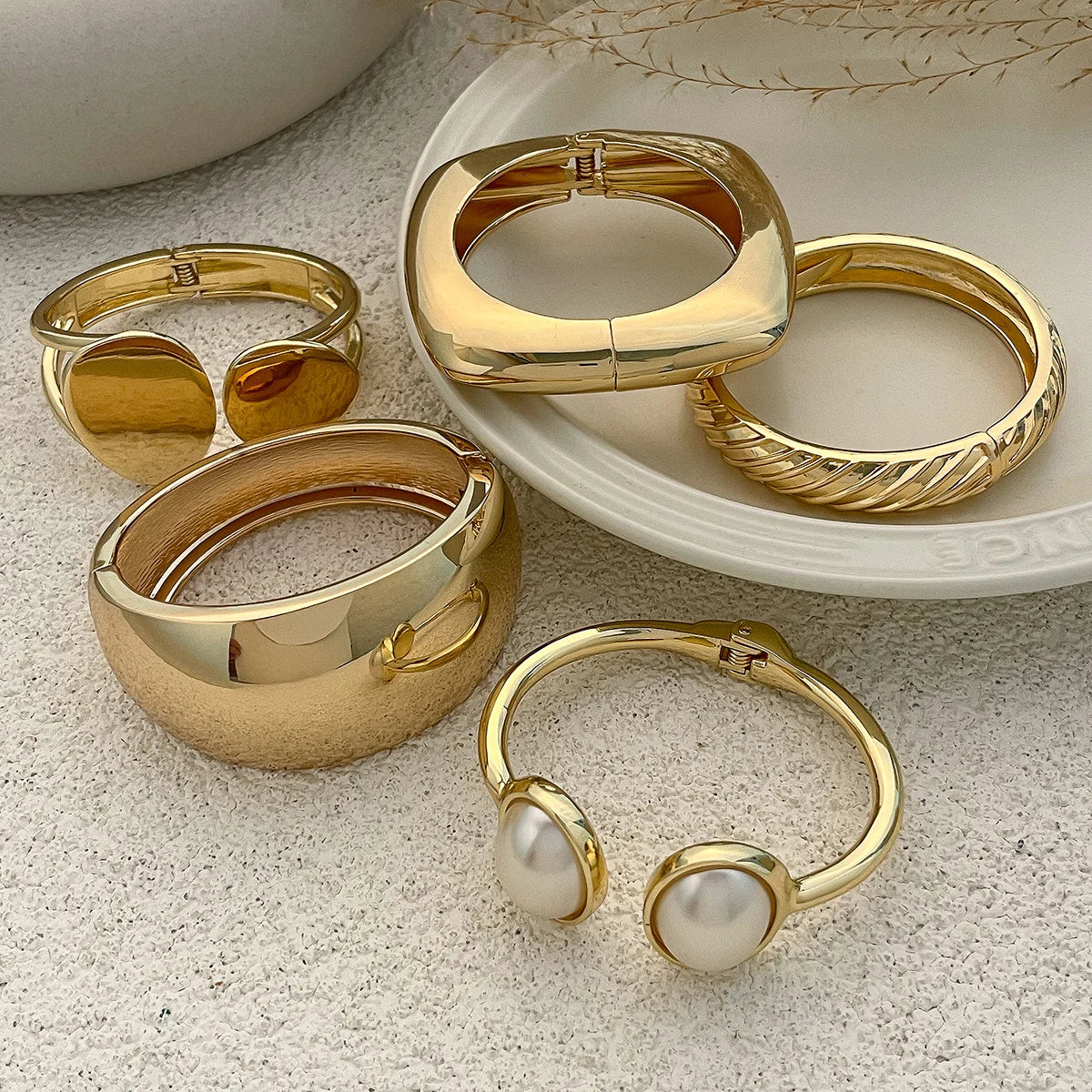 Alisha Chunky Cuff Bracelet — Vintage Gold Statement Bangle