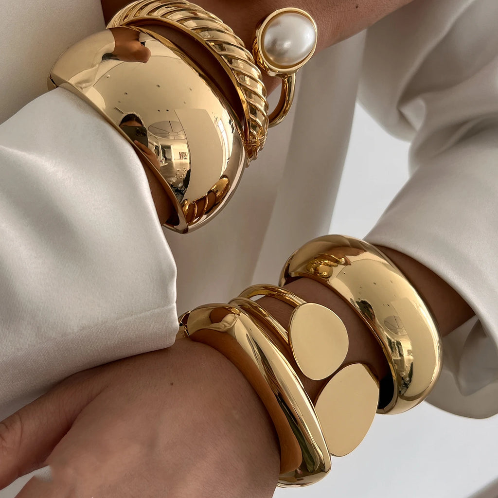 Alisha Chunky Cuff Bracelet — Vintage Gold Statement Bangle