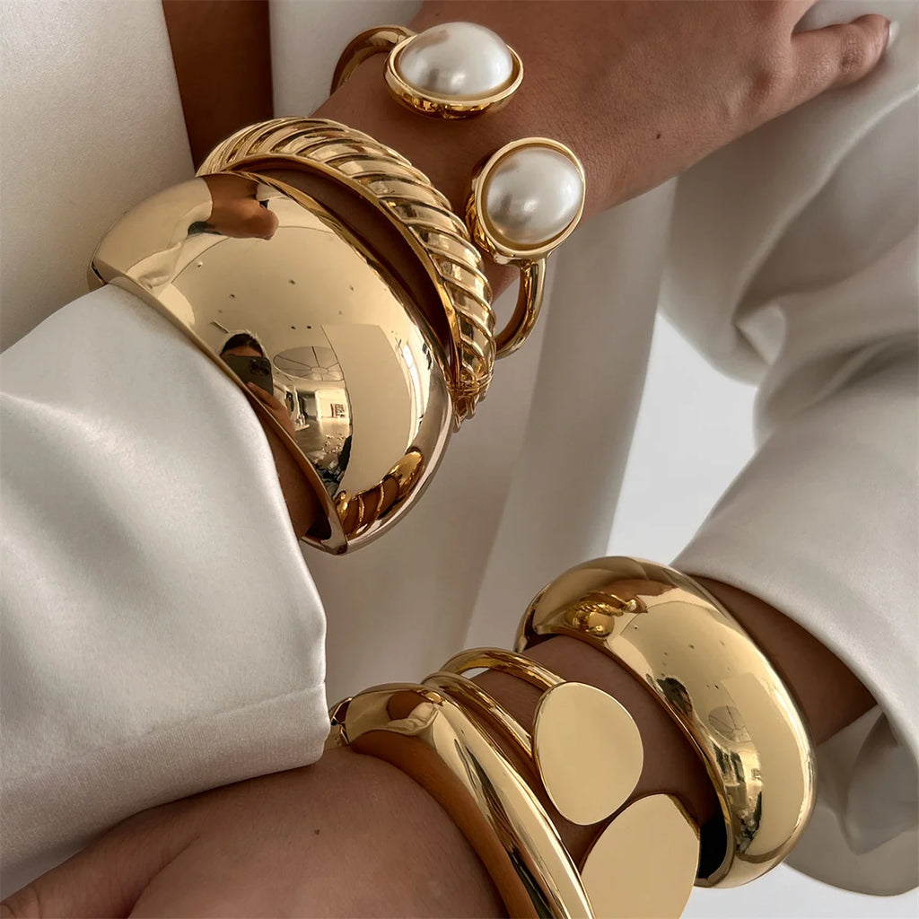 Alisha Chunky Cuff Bracelet — Vintage Gold Statement Bangle